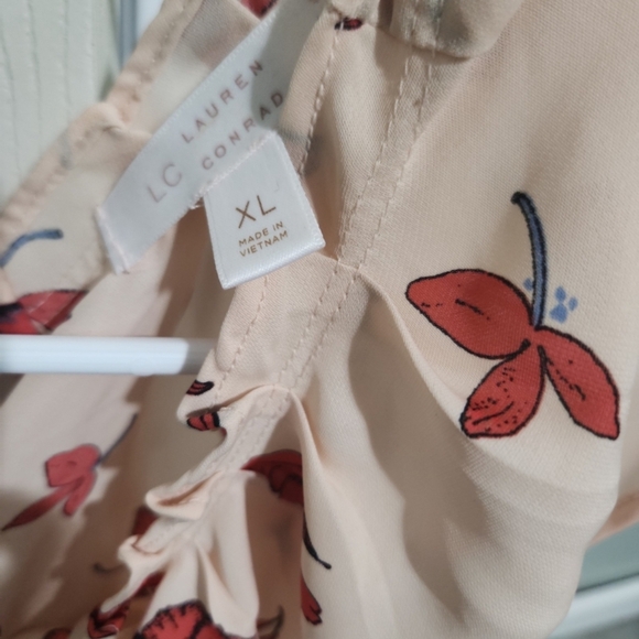 LC Lauren Conrad Cream Blouse with Red Floral Design - Picture 2 of 2